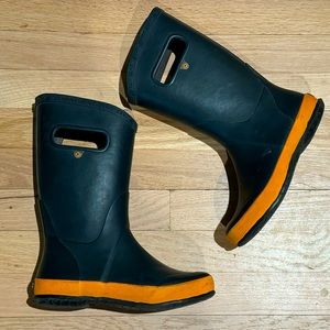 Bogs black boots sz 3